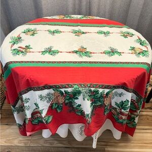 Vintage Christmas Oblong Tablecloth. 82x60. Circa 1970